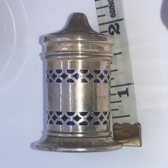 Vtg Birks Sterling Art Deco Cobalt Blue Glass Liner Salt &Pepper Shakers 2.1” - Picture 13 of 13